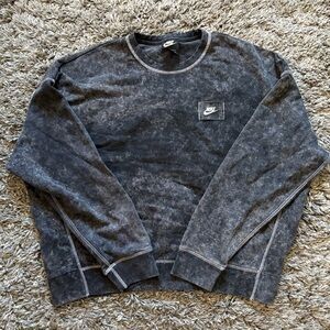 NIKE crewneck